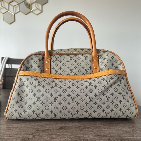 Louis Vuitton Handbags - LV Mini Lin Marie 🍸